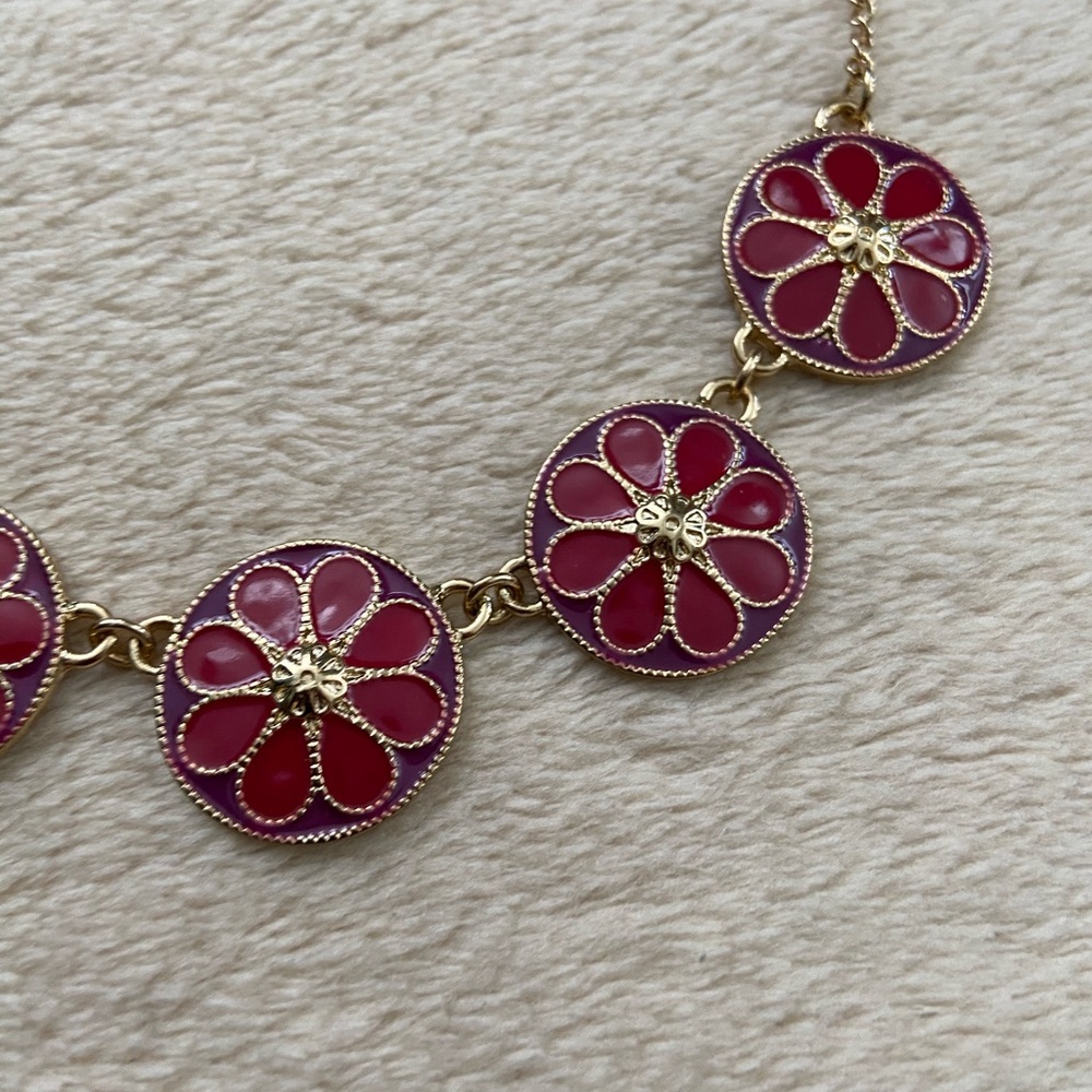 Necklace - Picture 3 of 6